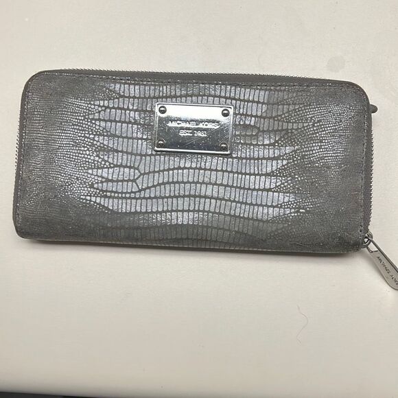 Michael Kors leather snakeskin wallet - Picture 1 of 8